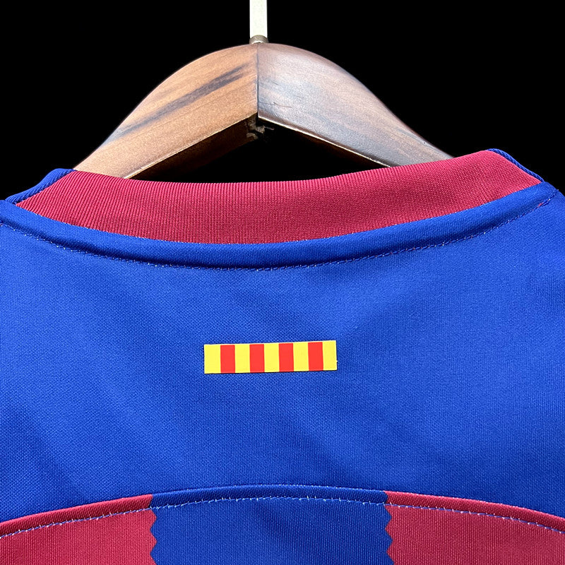 Barcelona 23/24 Camisa 1 / Torcedor Feminina