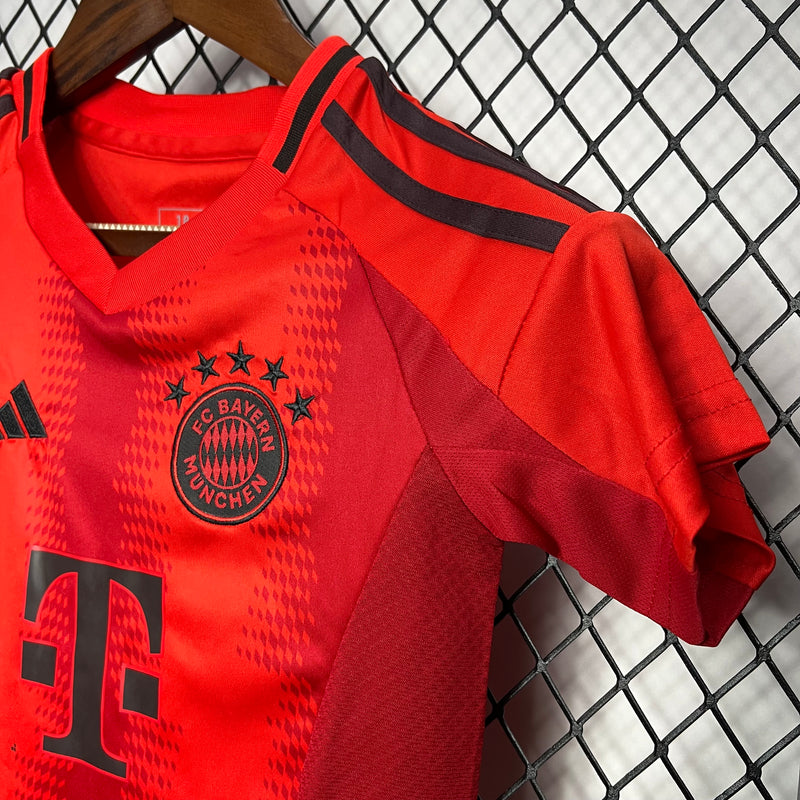 Bayern Munchen 24/25 Kit Infantil 1