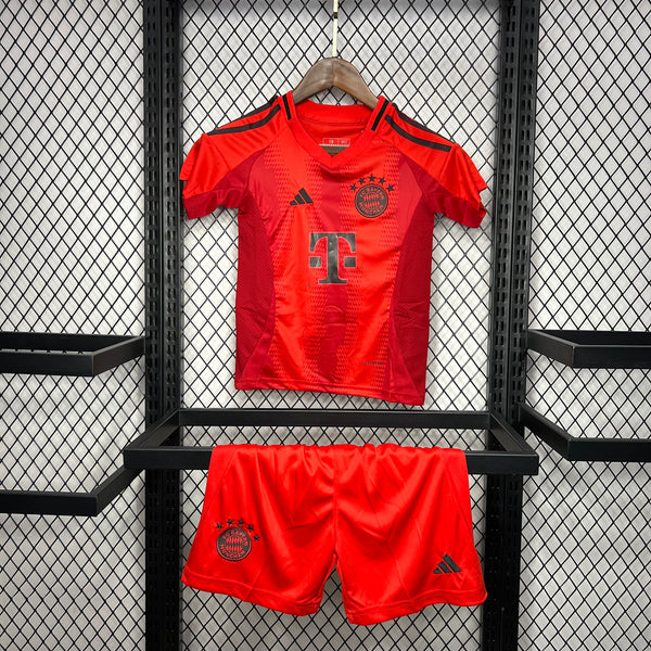 Bayern Munchen 24/25 Kit Infantil 1