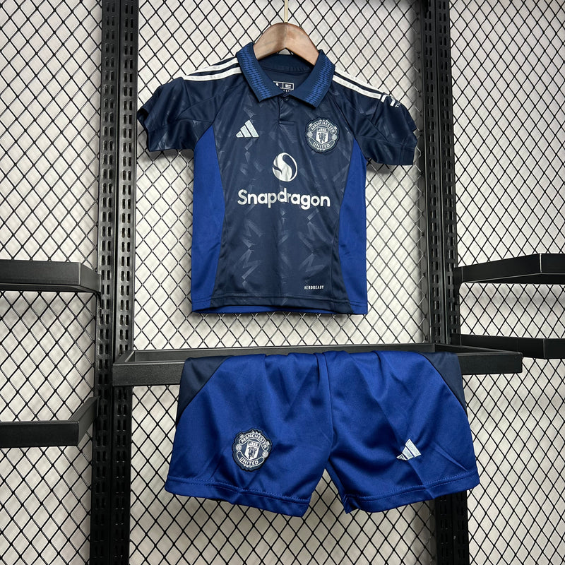 Manchester United 24/25 Kit Infantil 2