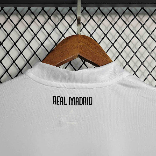 Real Madrid 09/10 Camisa 1 / Retrô