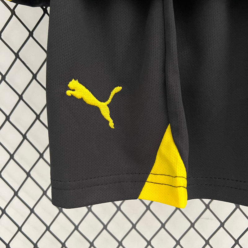 Borussia Dortmund 23/24 Kit Infantil 1