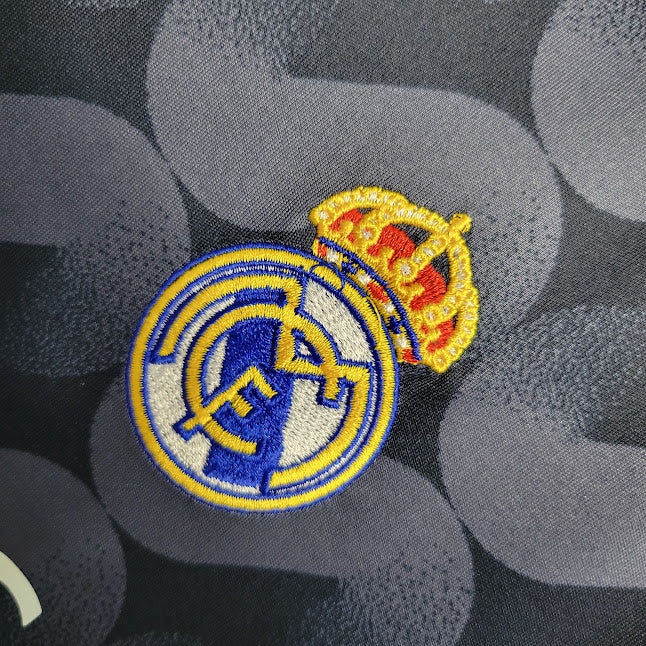 Real Madrid 23/24 Camisa 2 / Feminina