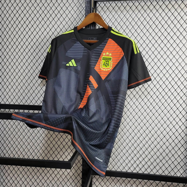 Argentina 24/25 / Camisa Do Goleiro / Torcedor