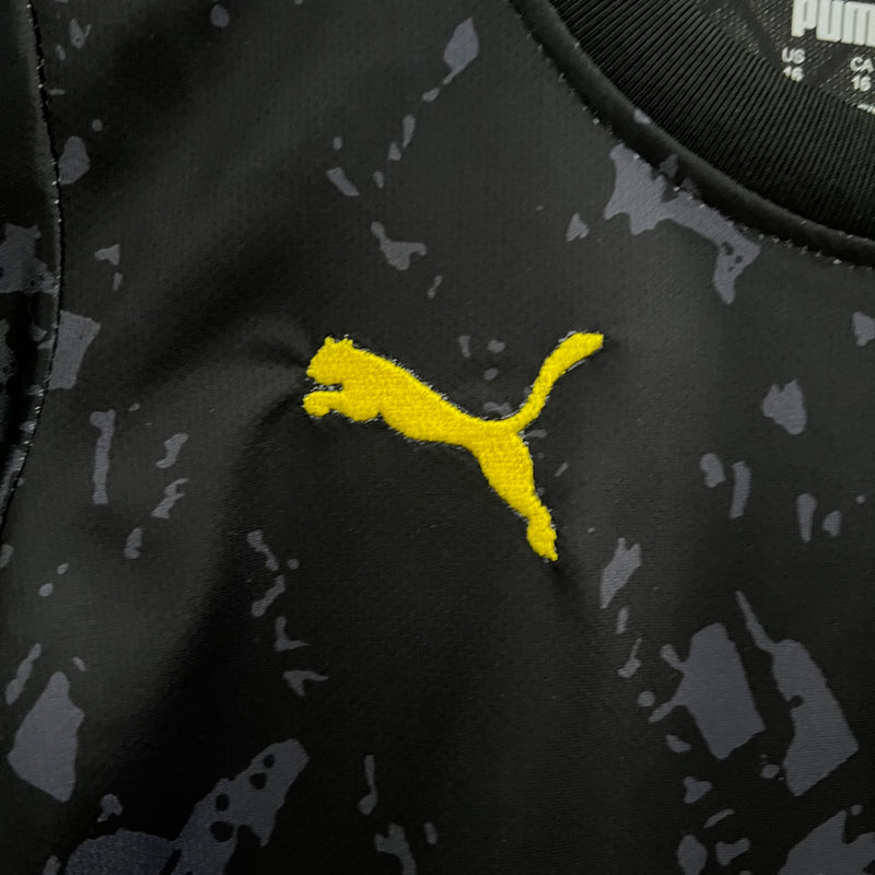 Borussia Dortmund 23/24 Kit Infantil 1