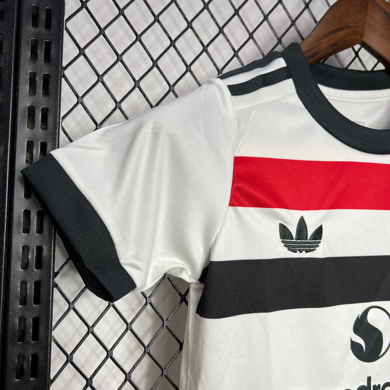 Manchester United 24/25 Kit Infantil 3