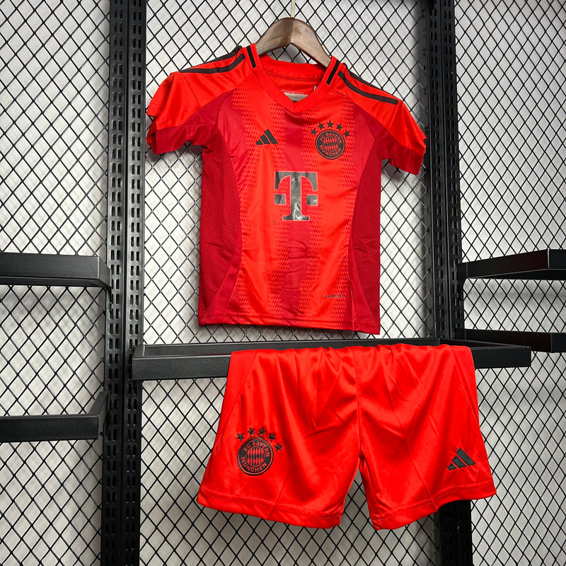 Bayern Munchen 24/25 Kit Infantil 1