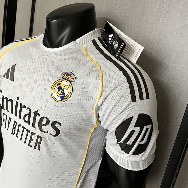Real Madrid 25/26 Camisa 1 / Jogador