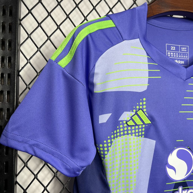 Manchester United 24/25 Kit Infantil / Treino