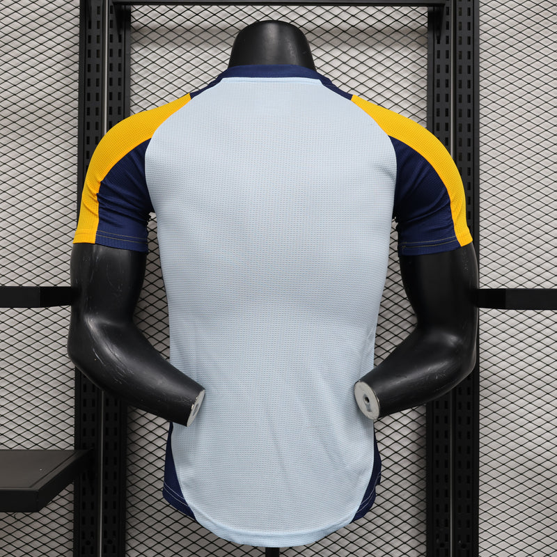 Real Madrid 24/25 Camisa De Treino / Jogador