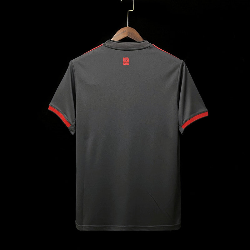 Bayern de Munchen 22/23 Camisa 3 / Torcedor
