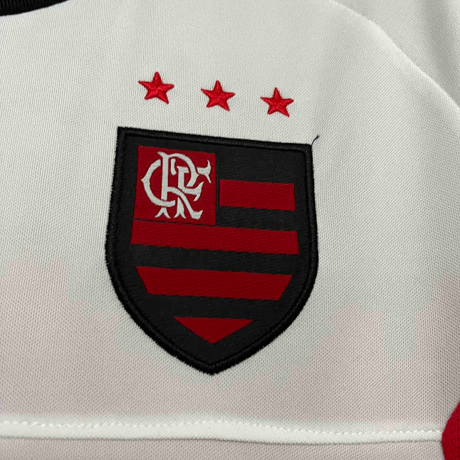 Flamengo 21/22 / Camisa 2 / Retrô