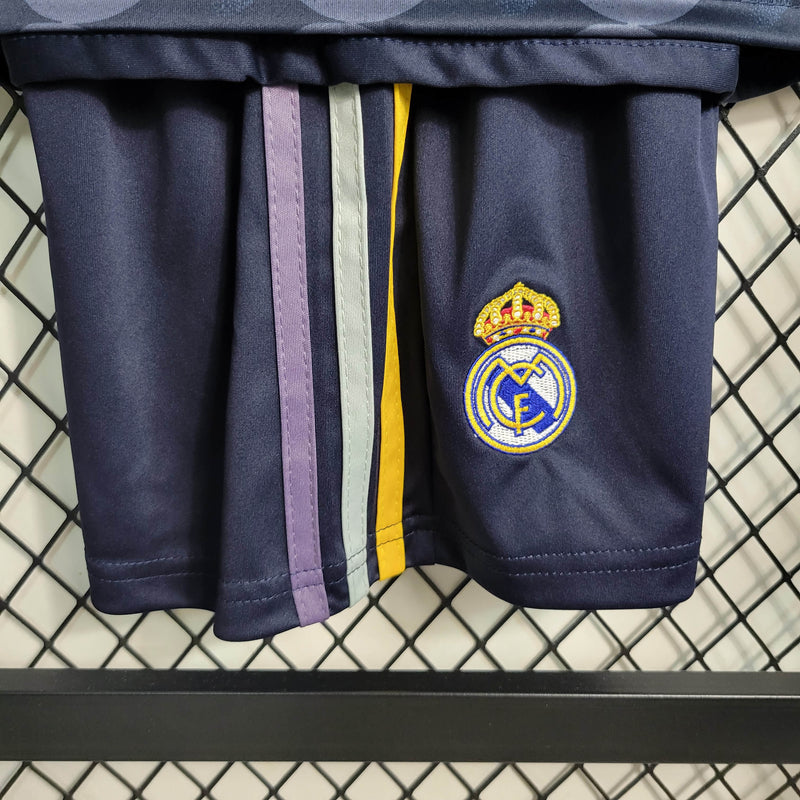 Real Madrid 23/24 Kit Infantil 2
