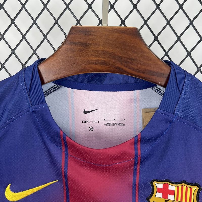 Barcelona 25/26 / Camisa 1 / Feminina