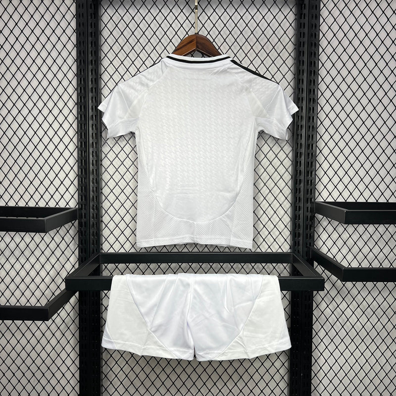 Real Madrid 24/25 Kit Infantil 1