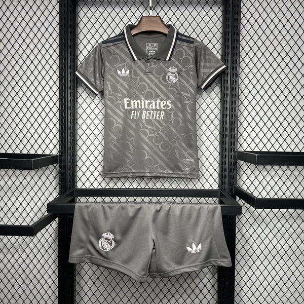 Real Madrid 24/25 Kit Infantil 3