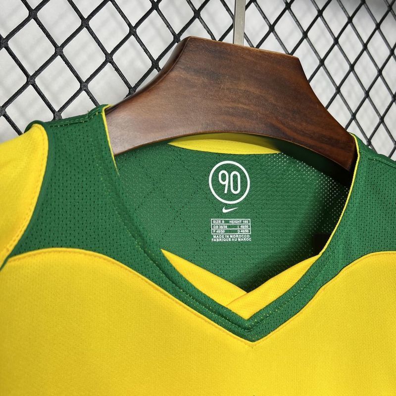 Brasil 2004 / Camisa 1 / Retrô