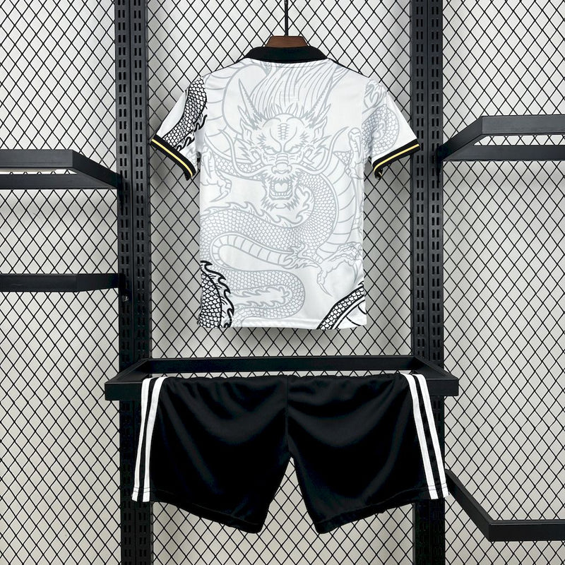Real Madrid 22/23 Kit Infantil  / Edição Especial