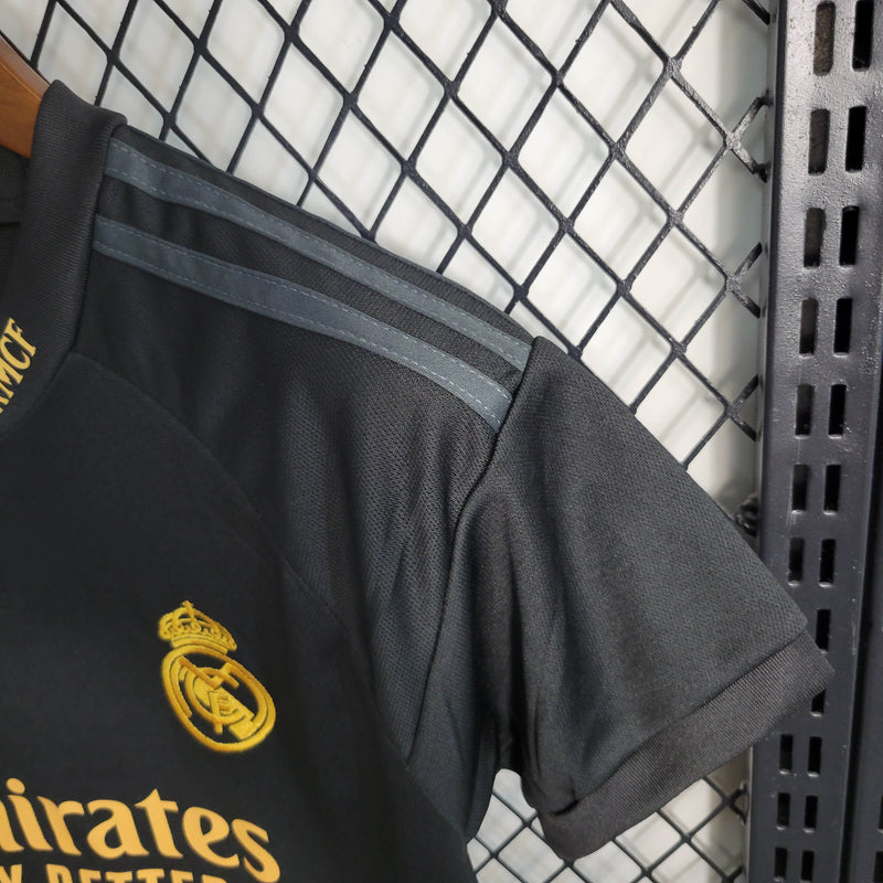 Real Madrid 23/24 Kit Infantil 3