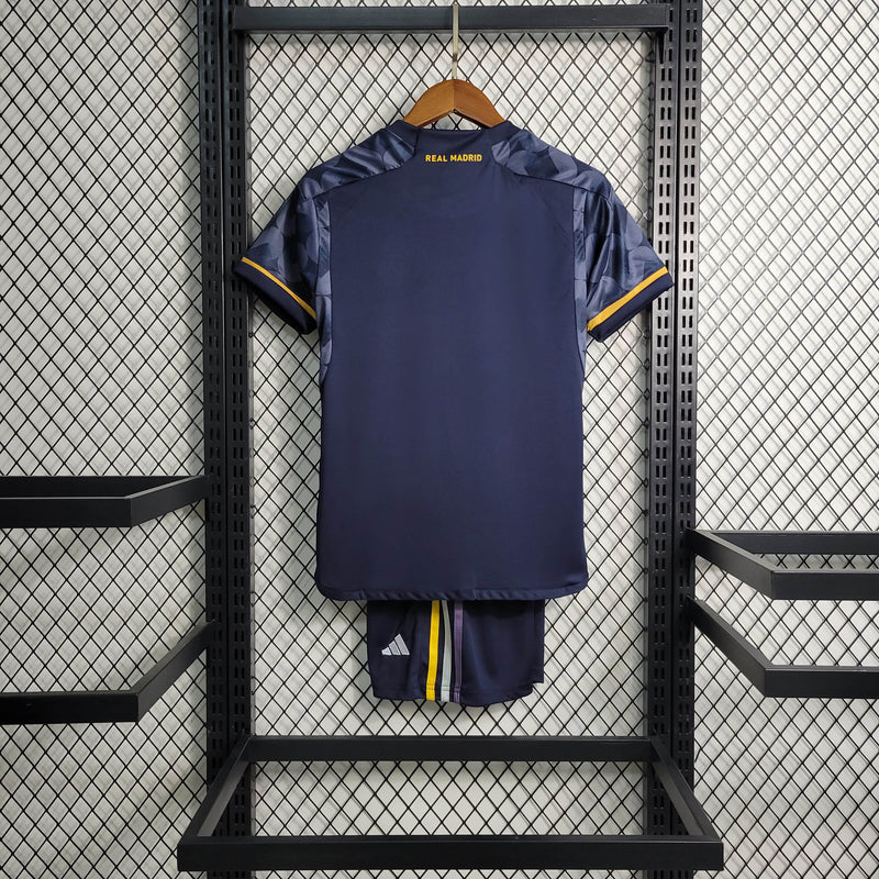 Real Madrid 23/24 Kit Infantil 2
