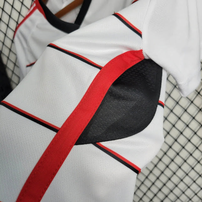 Flamengo 23/24 / Camisa 2  / Feminina