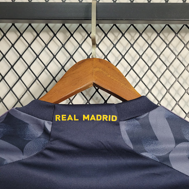 Real Madrid 23/24 Camisa 2 / Torcedor