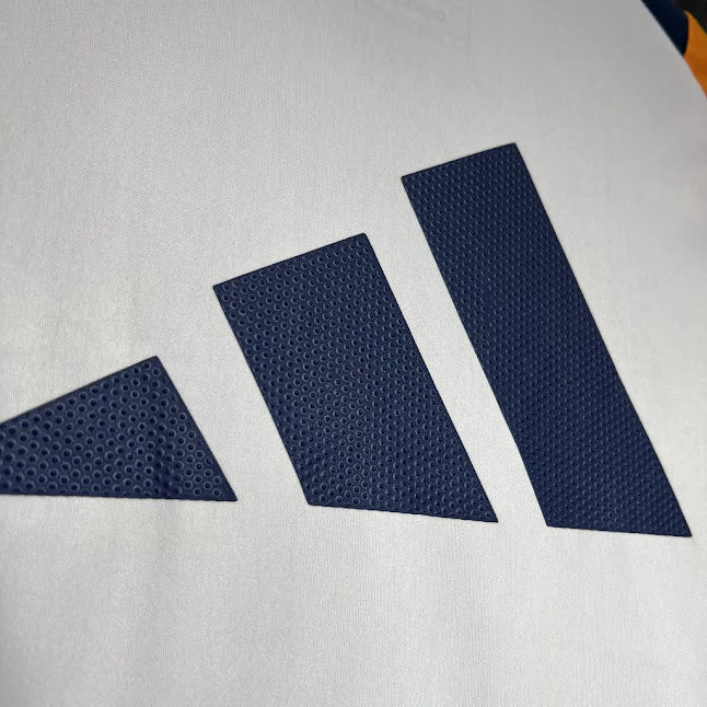 Real Madrid 24/25 Camisa De Treino / Torcedor