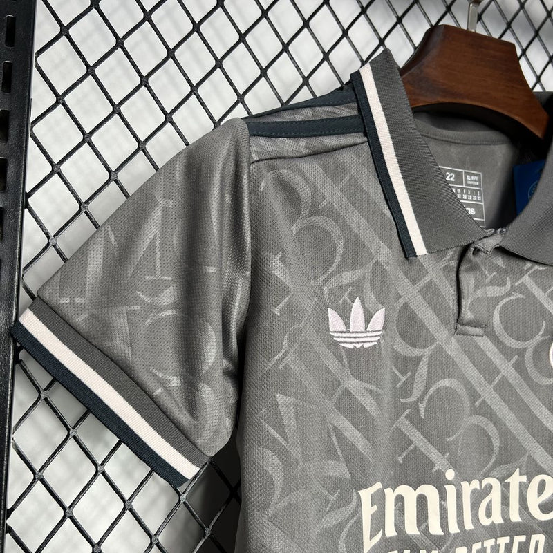 Real Madrid 24/25 Kit Infantil 3