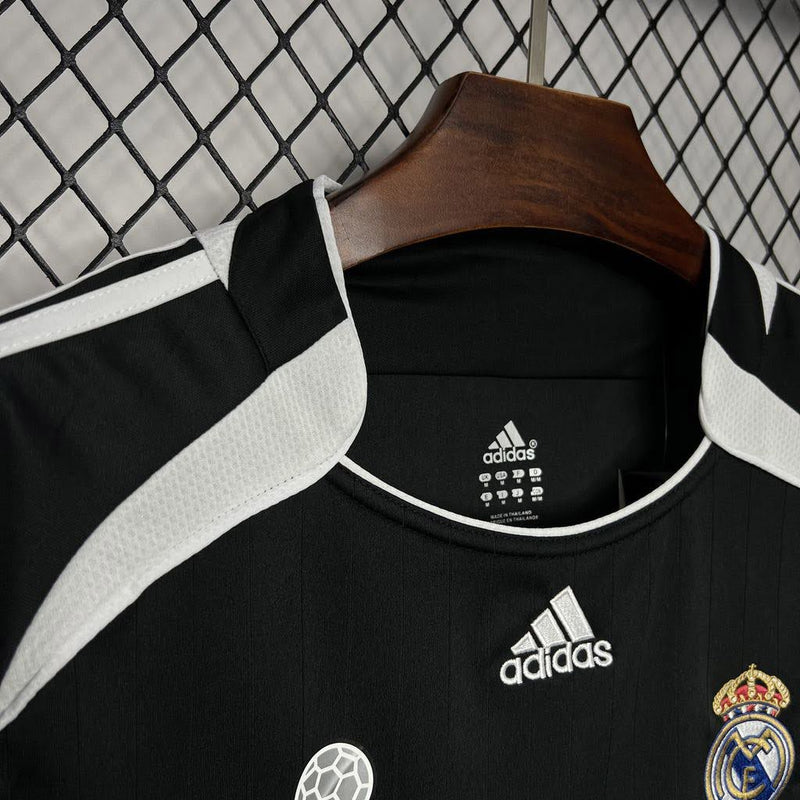 Real Madrid 06/07 Camisa 2 / Retrô