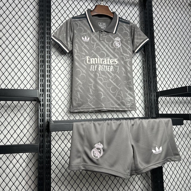 Real Madrid 24/25 Kit Infantil 3