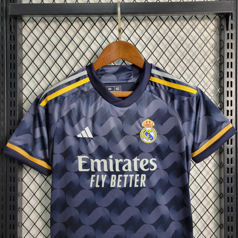 Real Madrid 23/24 Kit Infantil 2