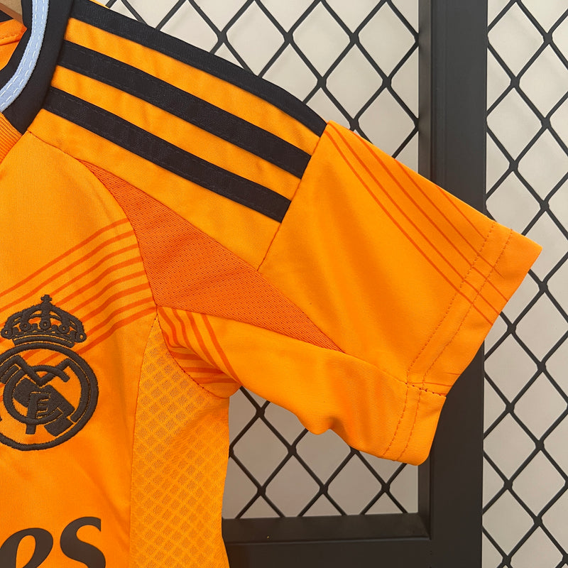 Real Madrid 24/25 Kit Infantil 2