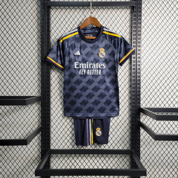 Real Madrid 23/24 Kit Infantil 2
