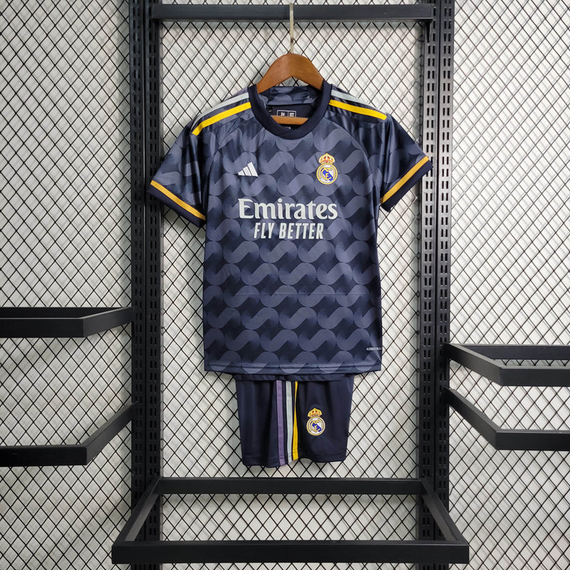 Real Madrid 23/24 Kit Infantil 2