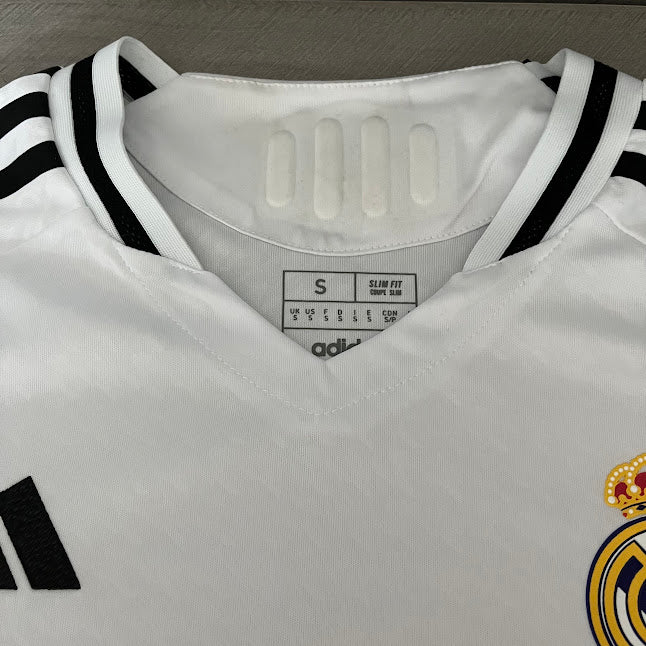 Real Madrid 24/25 Camisa 1 / Jogador