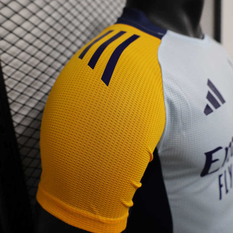 Real Madrid 24/25 Camisa De Treino / Jogador
