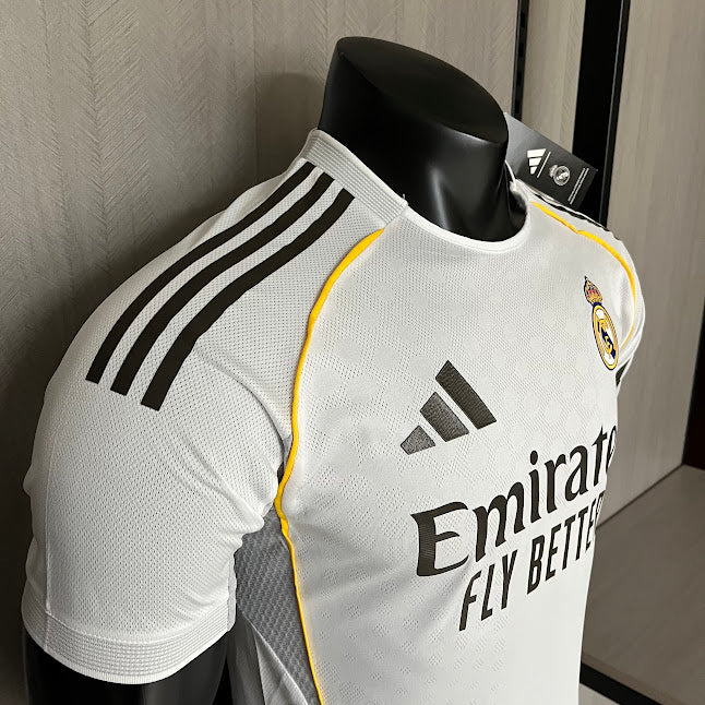 Real Madrid 25/26 Camisa 1 / Jogador