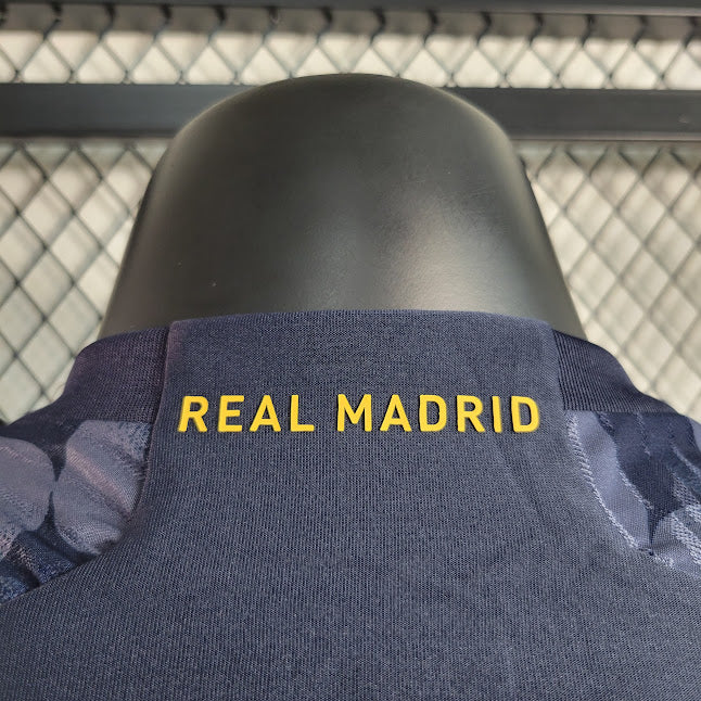 Real Madrid 23/24 Camisa 2 / Jogador
