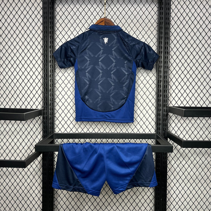 Manchester United 24/25 Kit Infantil 2