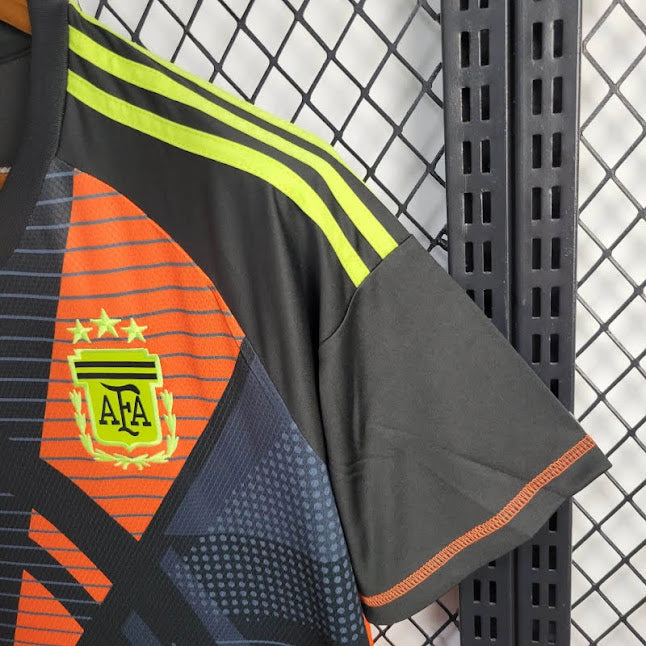 Argentina 24/25 / Camisa Do Goleiro / Torcedor