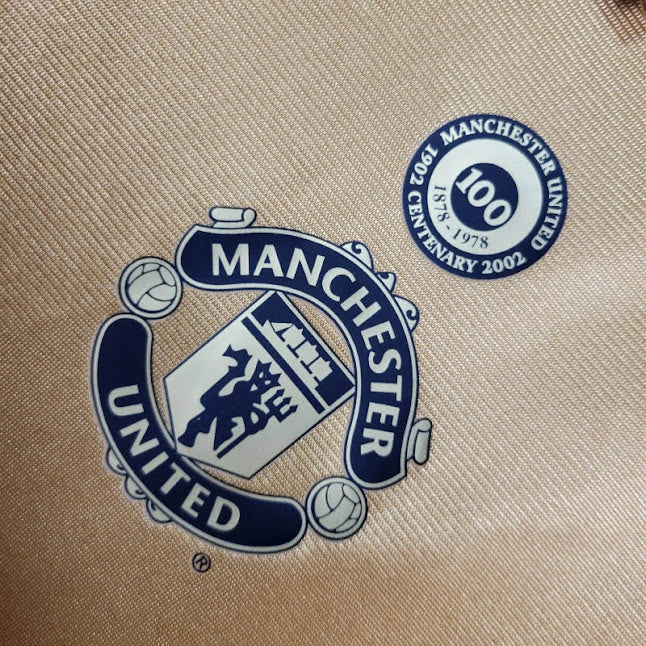 Manchester United 2001/ 02 Camisa 2 Em 1 Retrô