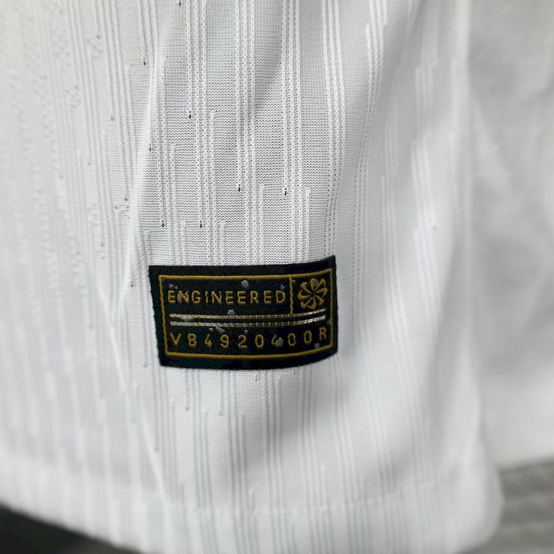 Barcelona 24/25 / Camisa Edição Especial / Jogador
