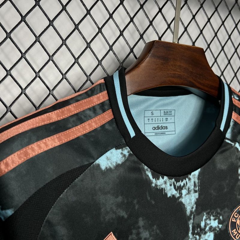Bayern de Munchen 24/25 Camisa 2 / Torcedor