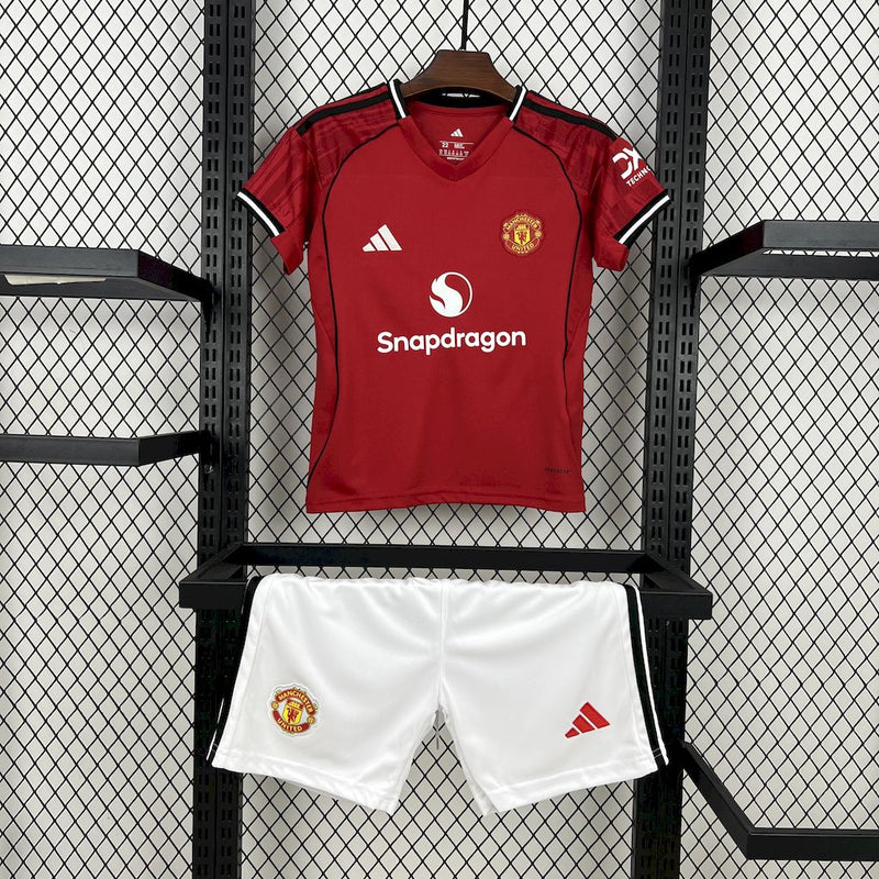 Manchester United 25/26 Kit Infantil 1
