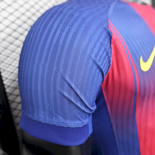 Barcelona 25/26 / Camisa 1 / Jogador